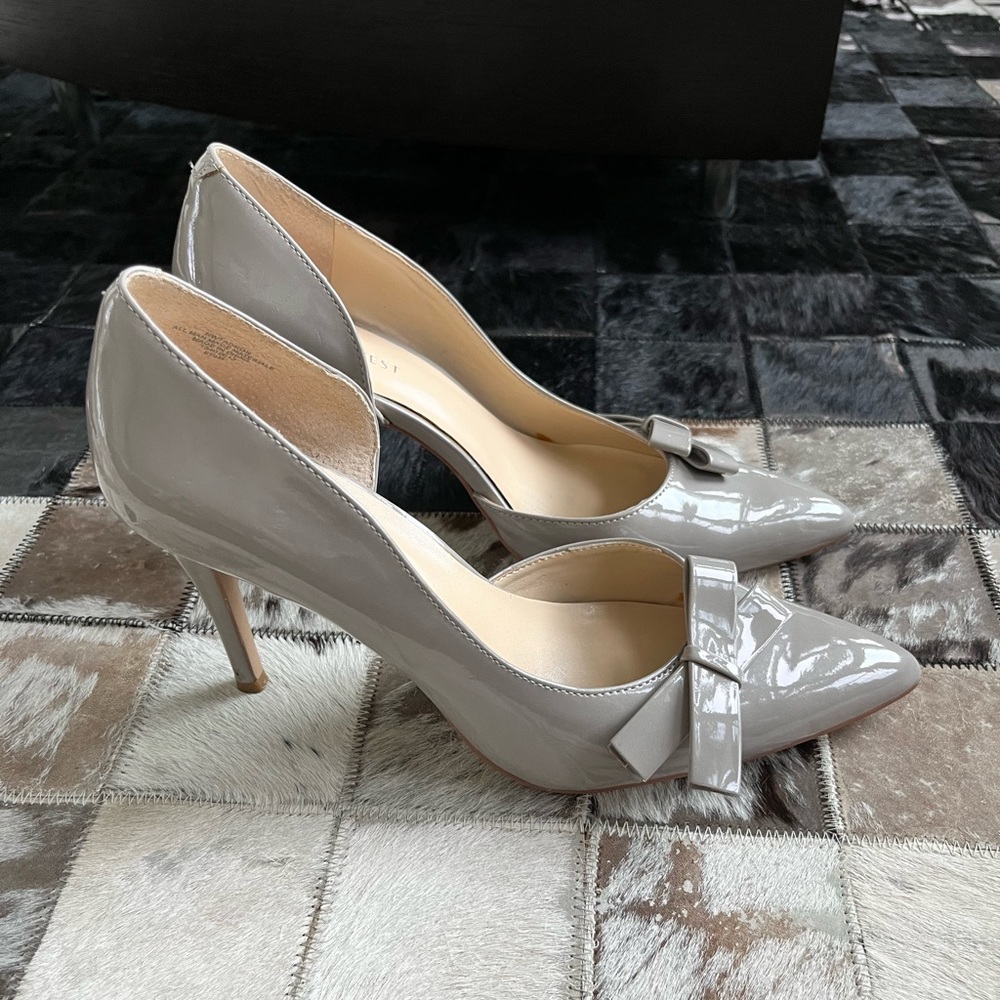 Bow Heels